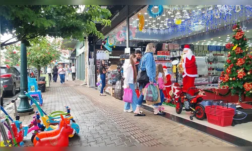 Horário especial de Natal em Apucarana começa no dia 8 de dezembro