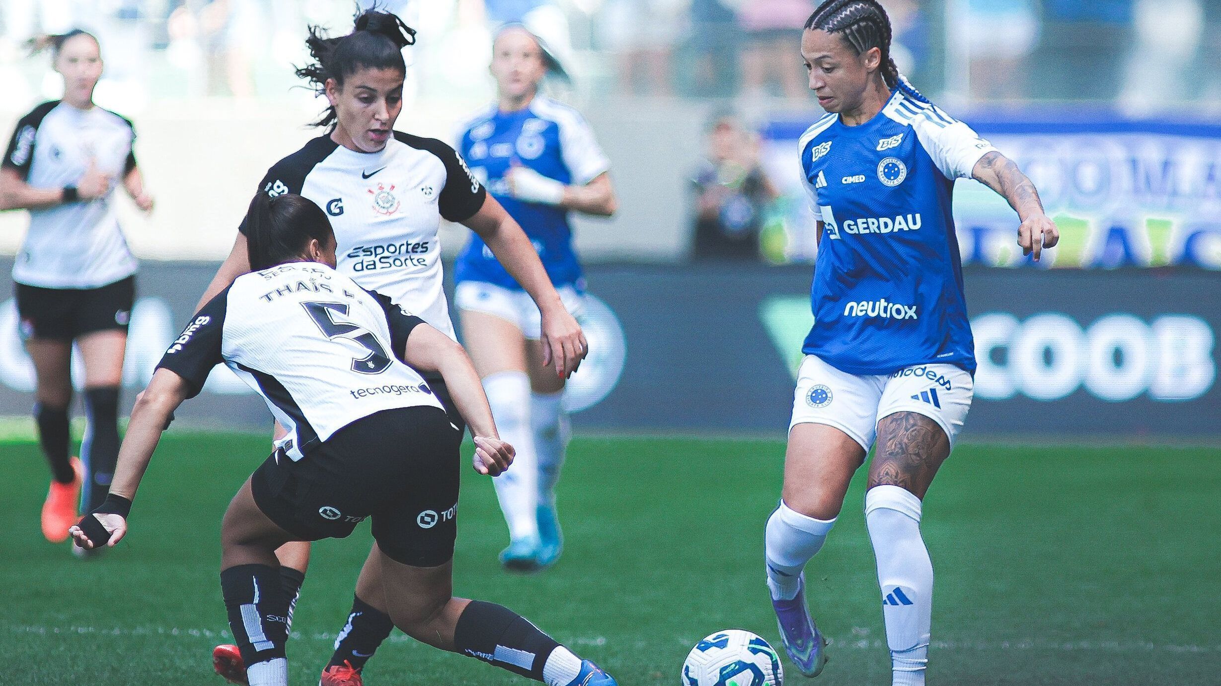 Corinthians e Cruzeiro disputam final do Campeonato Brasileiro Feminino