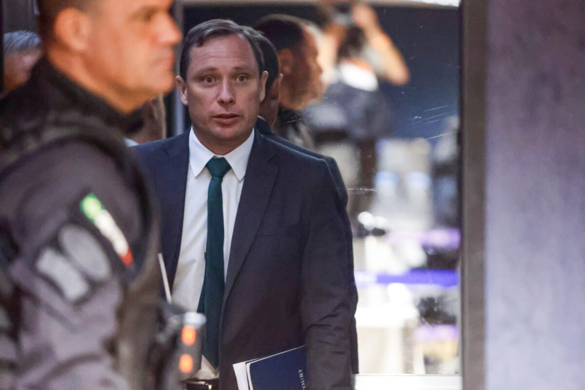 Mauro Cid reage ao voto de Fux no julgamento do golpe