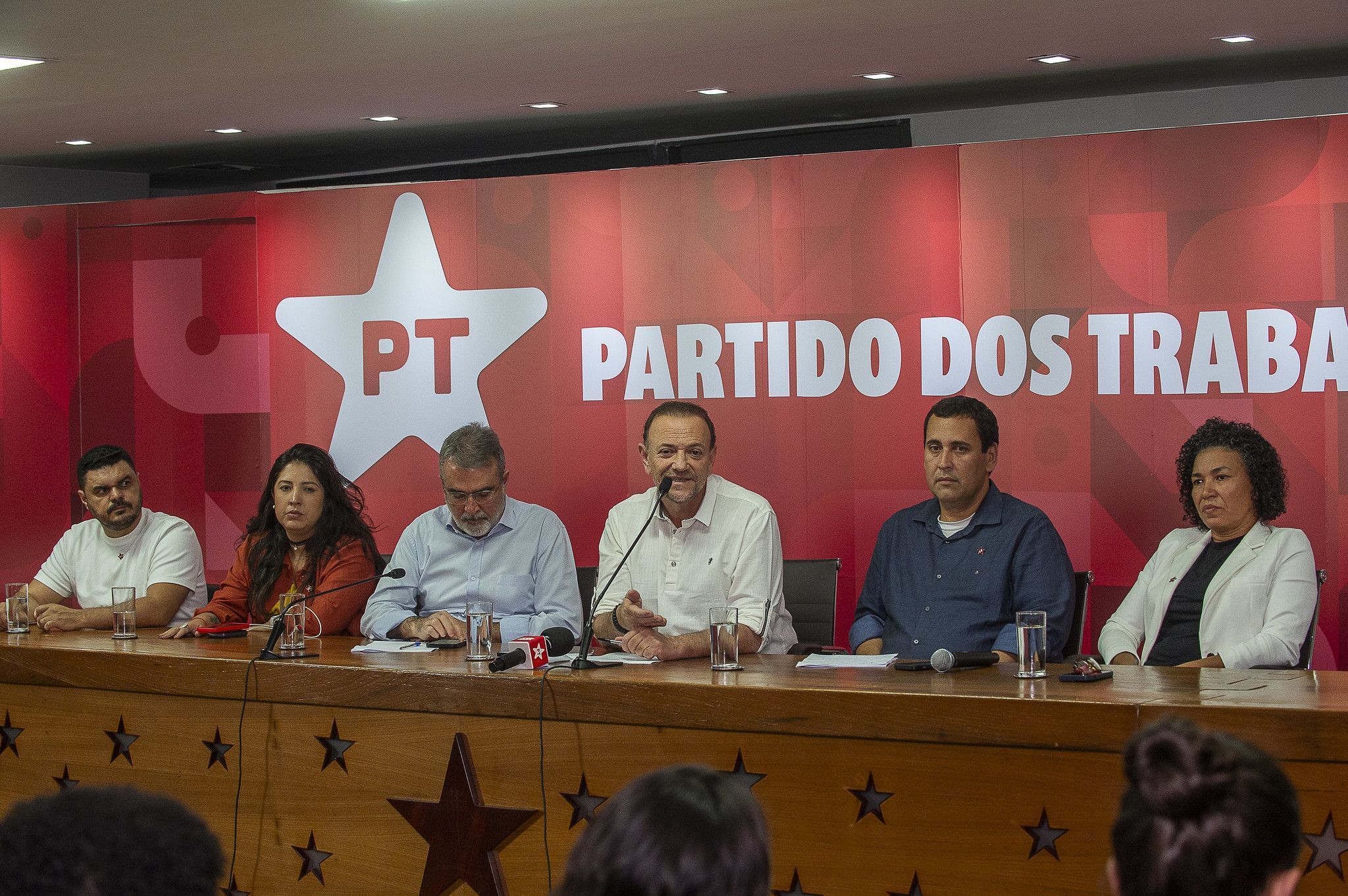 PT busca apoio do centrão para as eleições de 2026