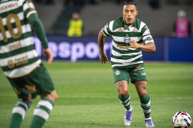 Coritiba enfrenta crise após derrota para o Criciúma