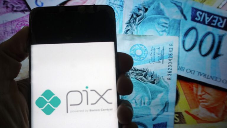 Banco Central endurece regras e cria teto de Pix contra crimes