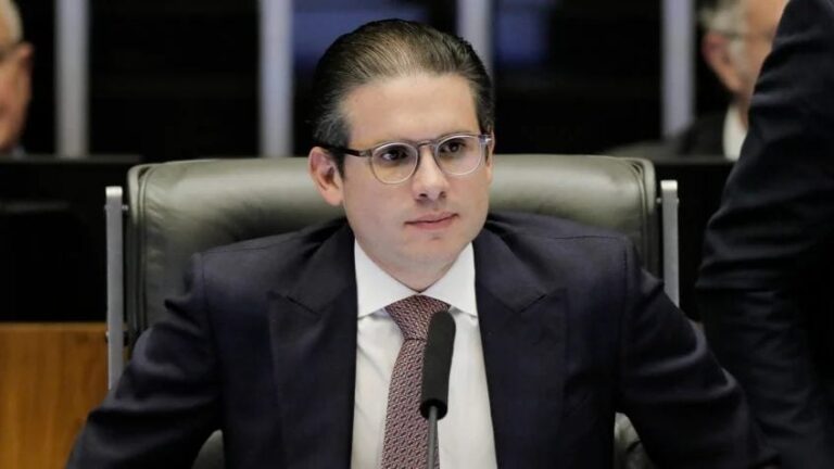 Motta reafirma prioridade na isenção do Imposto de Renda