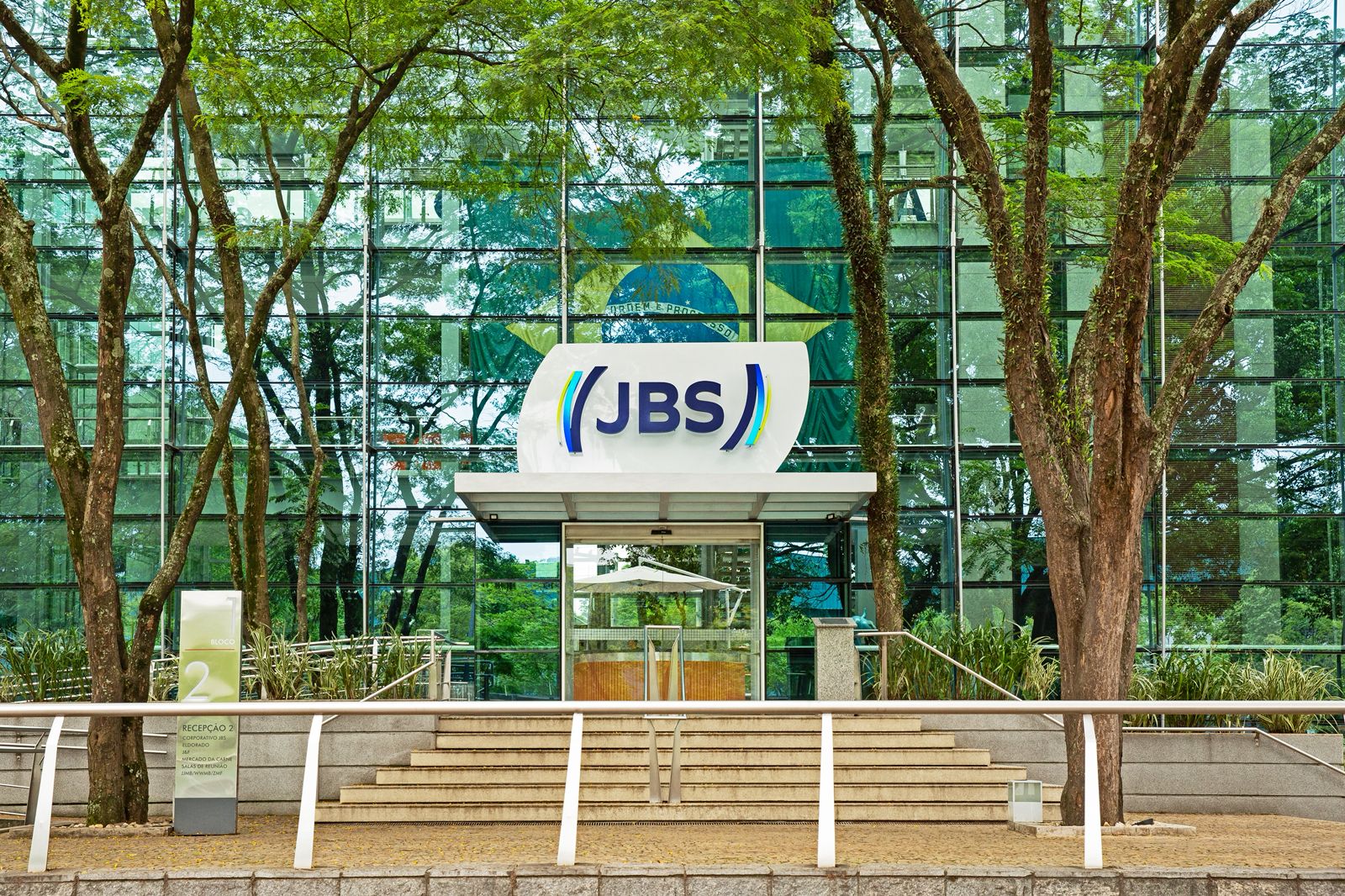 Ministro do Trabalho revisa investigação sobre trabalho escravo da JBS