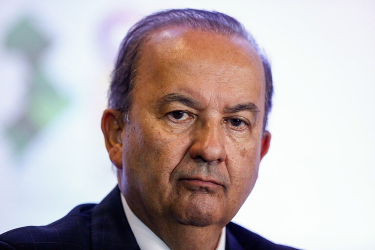 Operação investiga ameaças ao governador de Santa Catarina