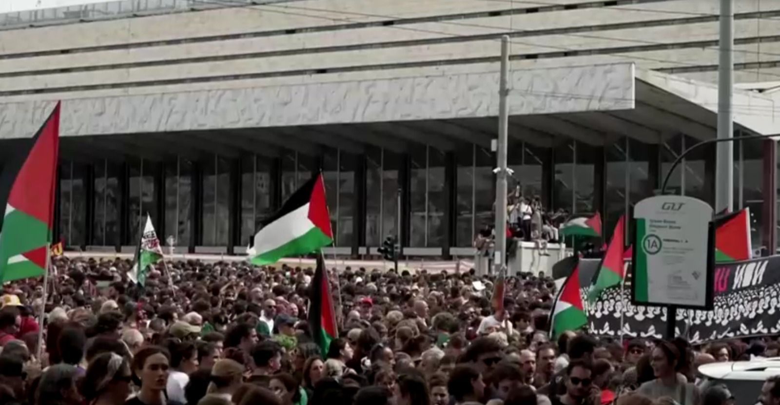 Protestos em apoio à Palestina paralisam portos na Itália