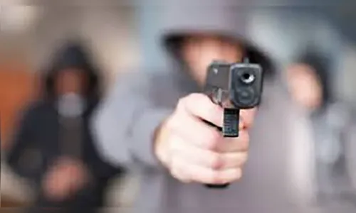 Quadrilha faz família refém em ação criminosa em São João do Ivaí