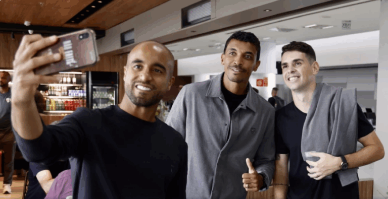 São Paulo se prepara para contar com Oscar e Lucas contra a LDU