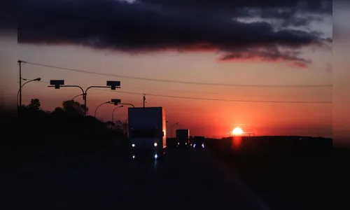 Previsão de dezembro indica menos chuvas e mais dias ensolarados no Paraná