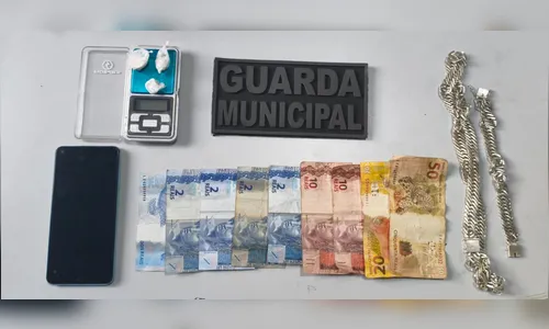Polícia detém homem por tráfico de drogas em Arapongas