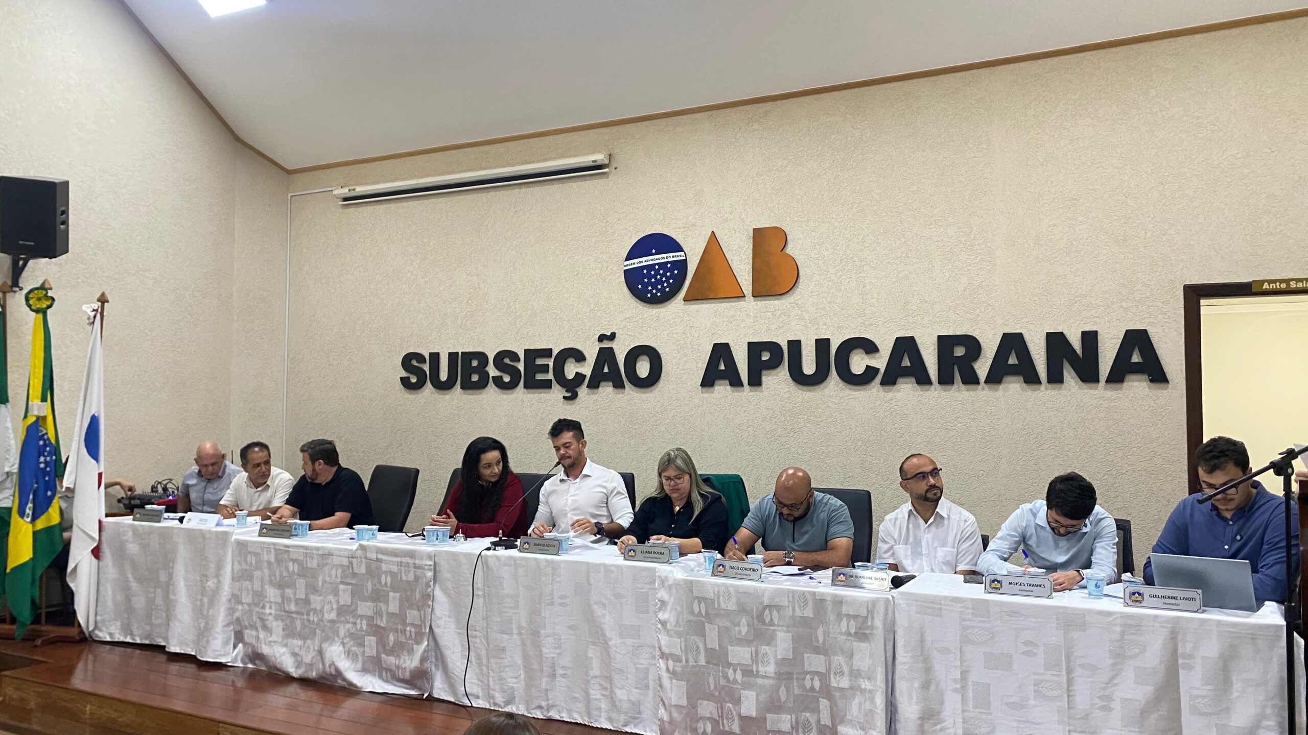 Câmara de Apucarana realiza sessão itinerante na OAB