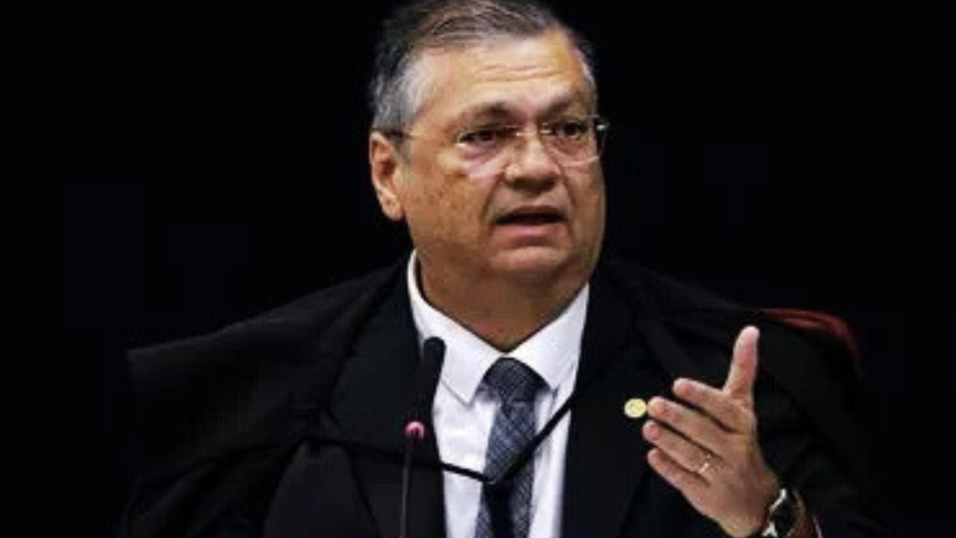 Culpabilidade de Bolsonaro e Braga Netto deve ser alta, diz Dino