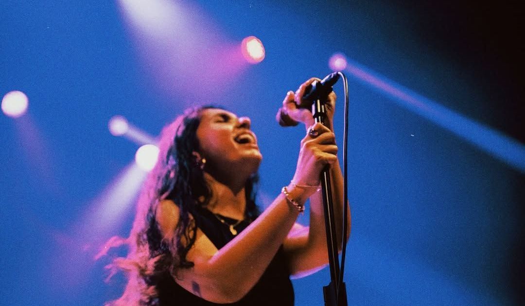 Alessia Cara cancela shows no Brasil