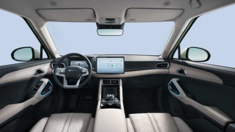 BYD realiza recall de 115 mil veículos por falhas em motor e bateria