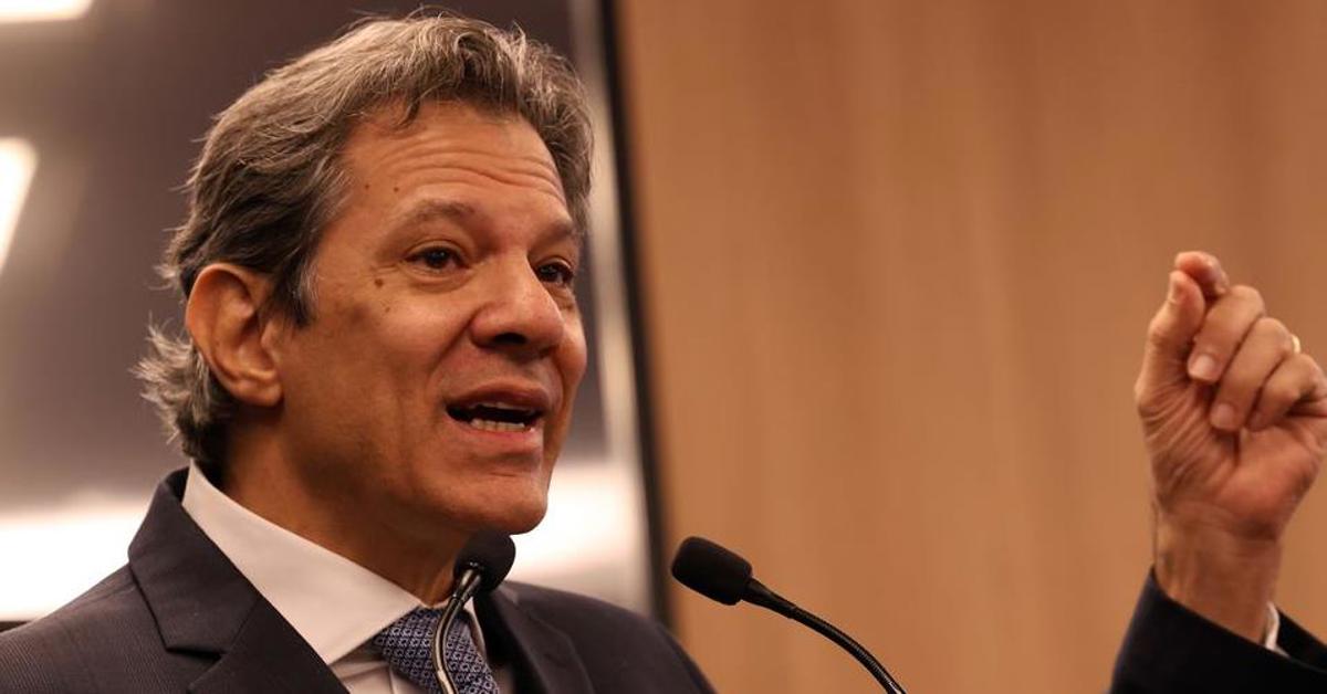 Governo vai apresentar dois novos projetos de taxação após derrota do IOF