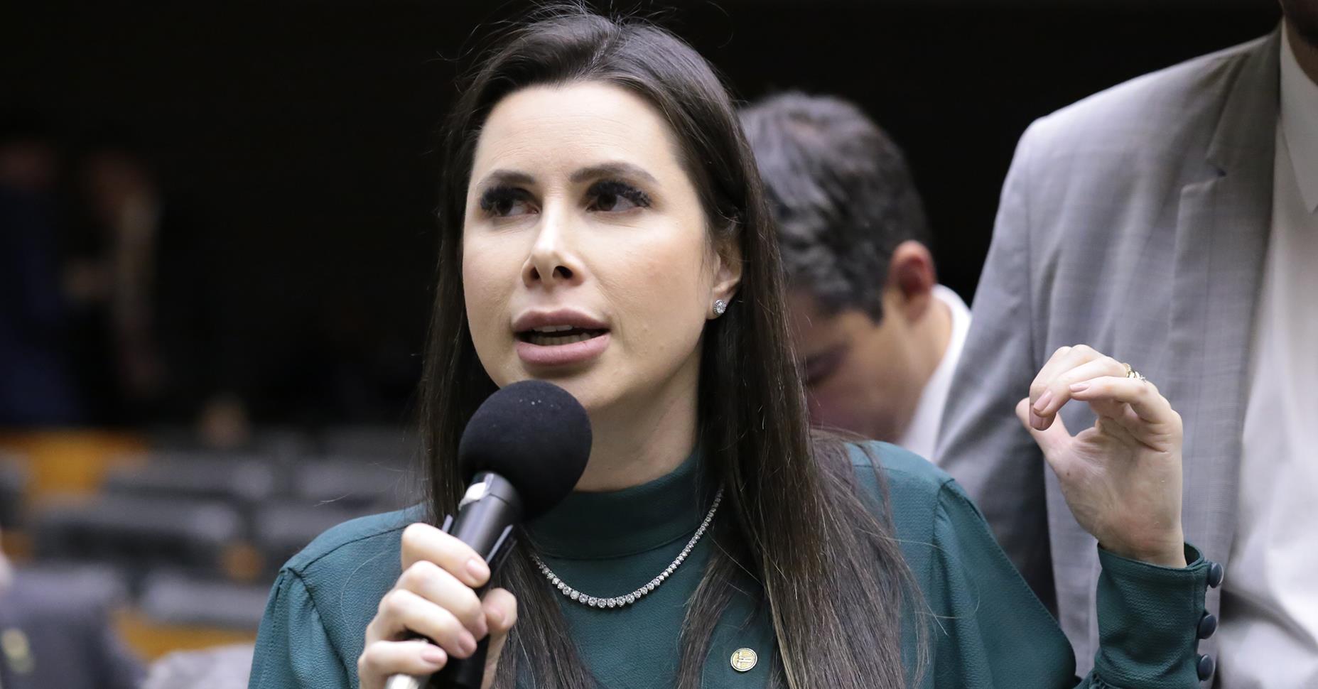 Recurso da minoria contra veto de Eduardo Bolsonaro na liderança