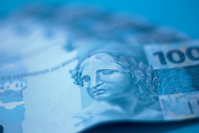 XP mantém projeção para PIB e inflação, mas alerta para questões fiscais e eleitorais