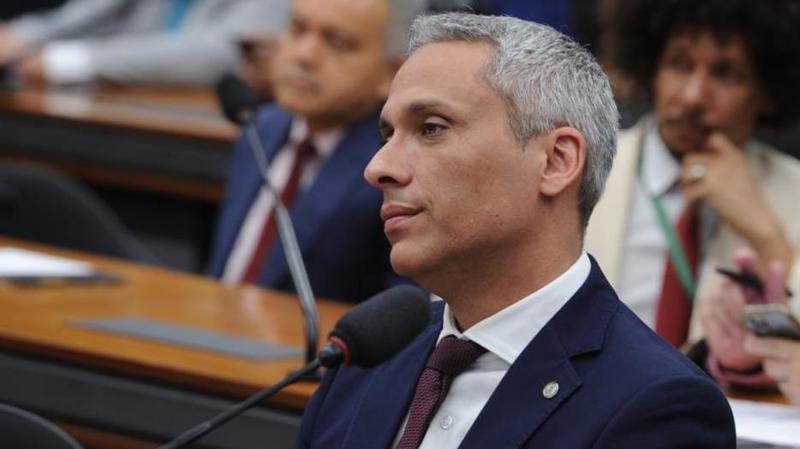 Moraes nega visita de Gayer a Bolsonaro