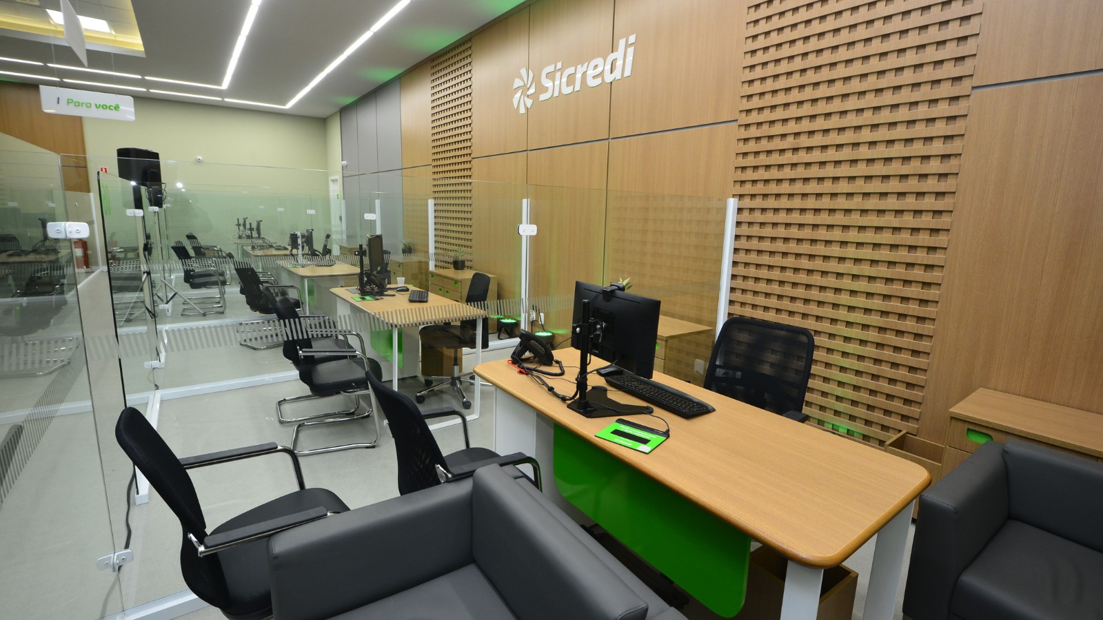 Sicredi reinaugura agência em novo endereço de Valinhos