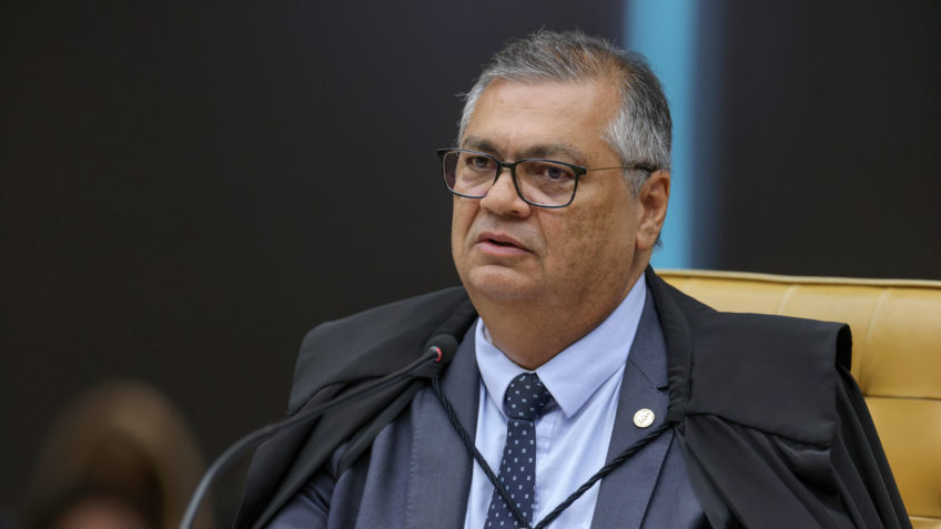 Dino afirma que crimes de Bolsonaro envolveram atos executórios de golpe