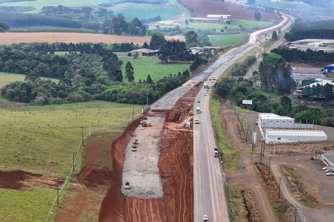 Investimento em rodovias de concreto no Paraná