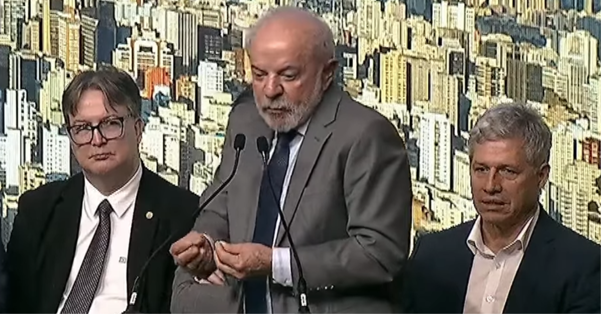 Lula faz piada com Boulos sobre invasão de condomínios