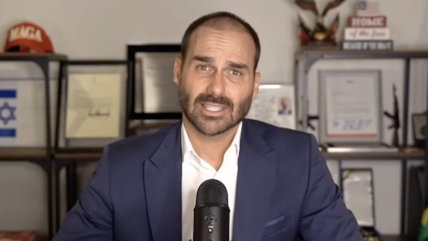 Câmara abre processo de cassação contra Eduardo Bolsonaro