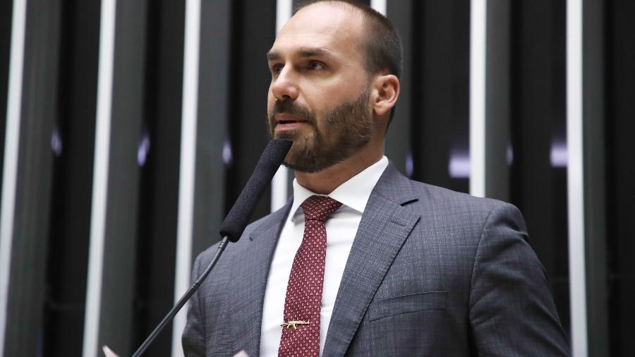 Crise no bolsonarismo: lobby de Eduardo nos EUA falha segundo Financial Times