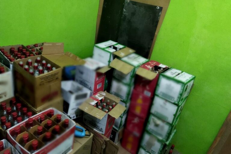 Polícia fecha fábrica de bebidas com metanol em São Bernardo do Campo