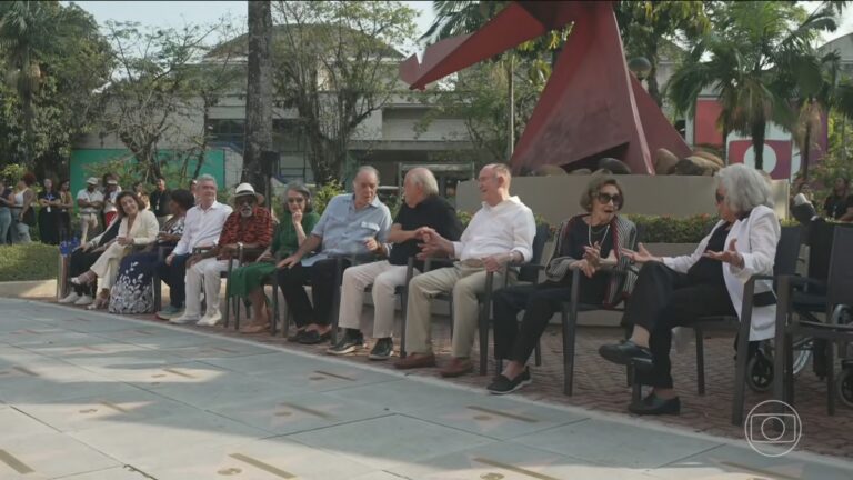 Estúdios Globo celebra 30 anos com Calçada da Fama