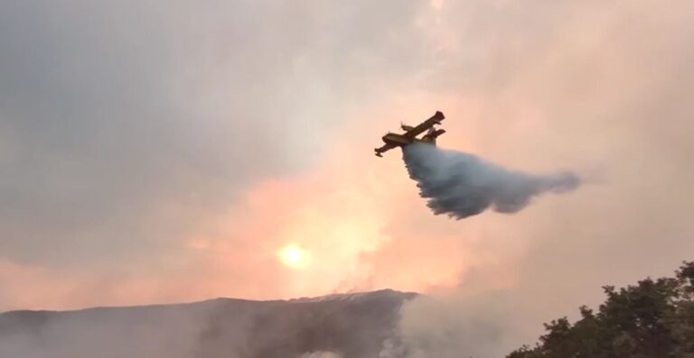 Espanha enfrenta 18 grandes incêndios florestais em meio a melhorias climáticas