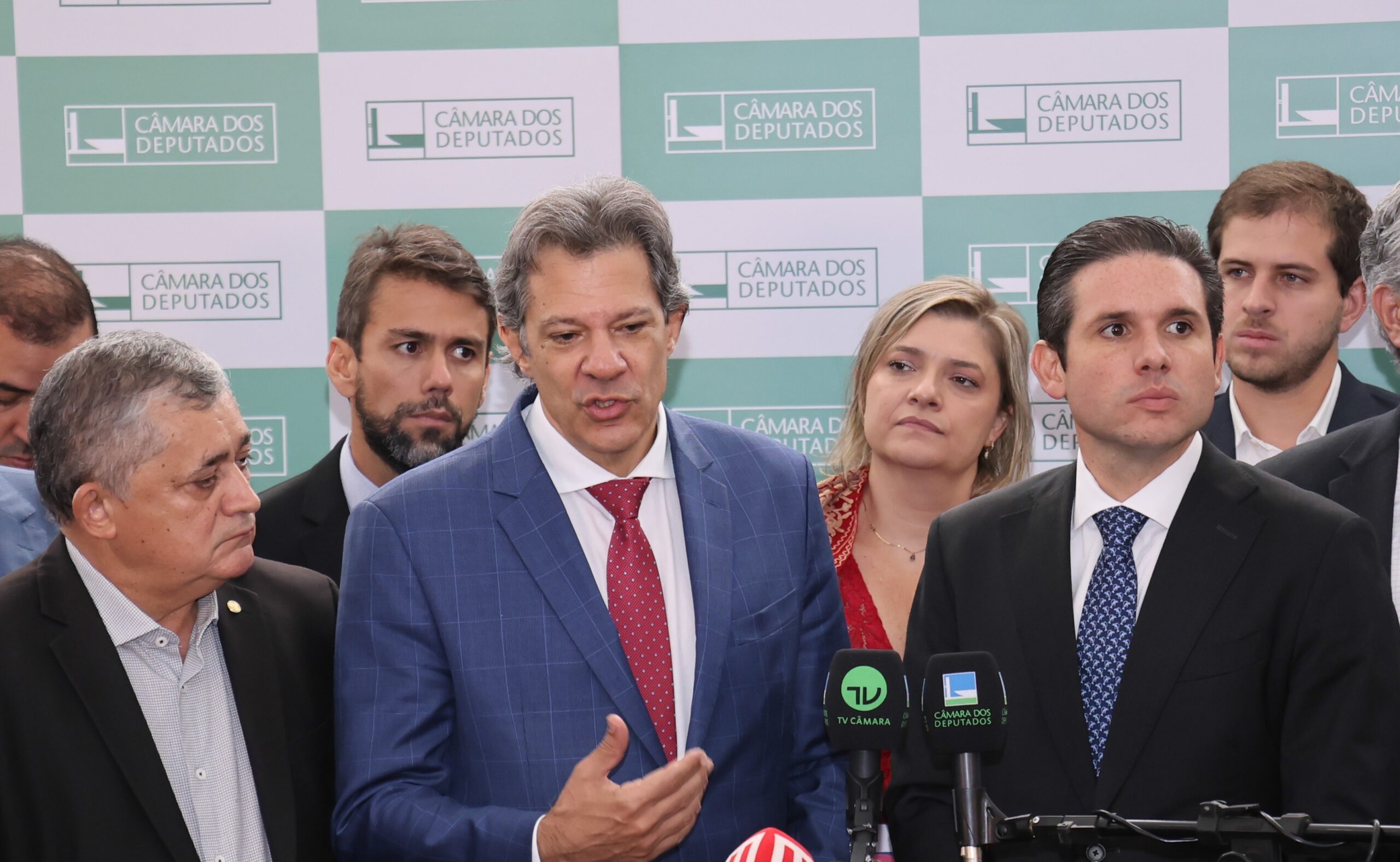 Reunião entre Haddad e Motta busca salvar MP do IOF