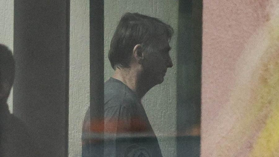 Bolsonaro enfrenta consequências da condenação e novos desafios legais
