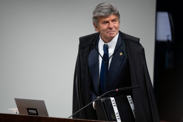 Voto de Fux gera repercussão e combustível para Trump