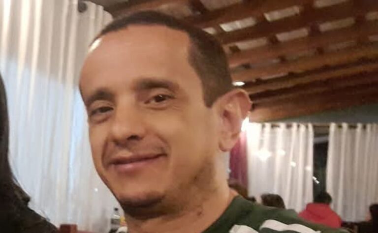 Identificado motociclista que morreu em acidente com trem