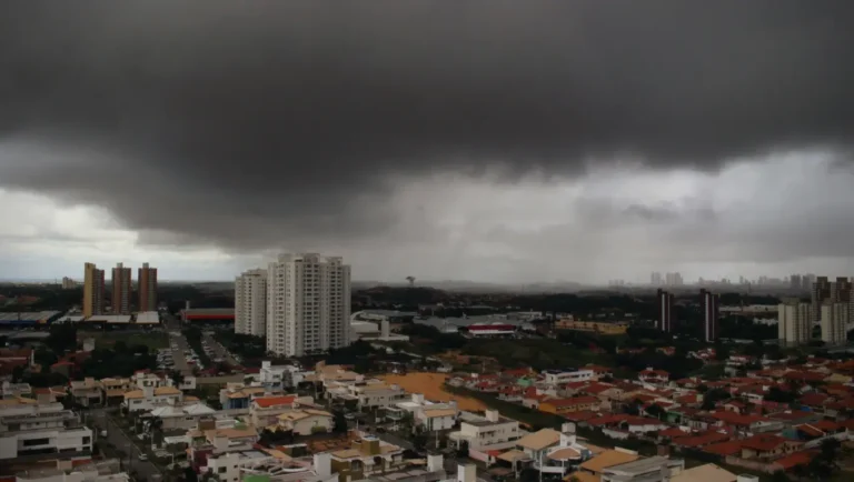 Condições climáticas em Guarapuava para quinta-feira