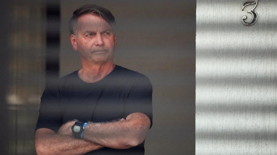 Indefinição de Bolsonaro freia palanques e beneficia Lula nas eleições de 2026