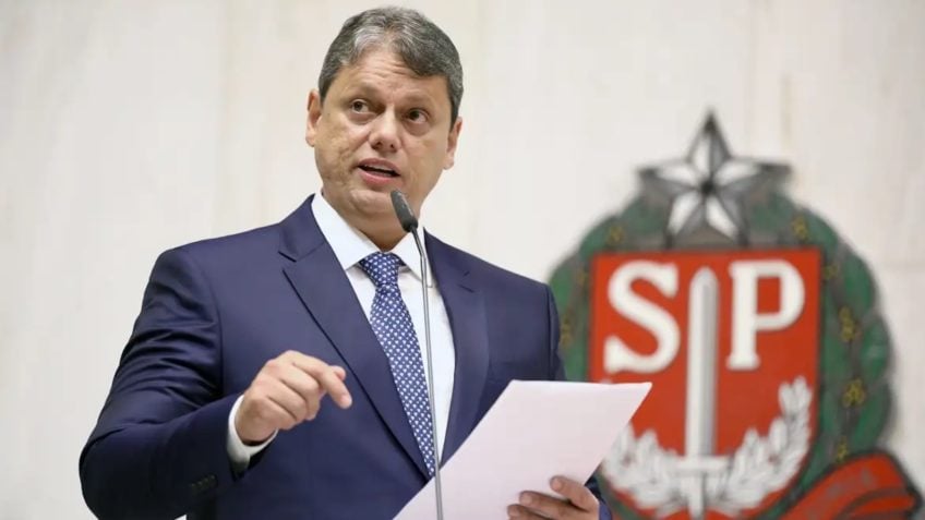 Tarcísio diz que  PCC deve ser classificado como grupo terrorista