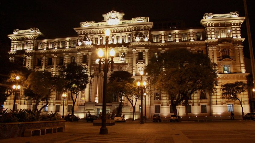 Salários de juízes de São Paulo têm aumento significativo em 2025
