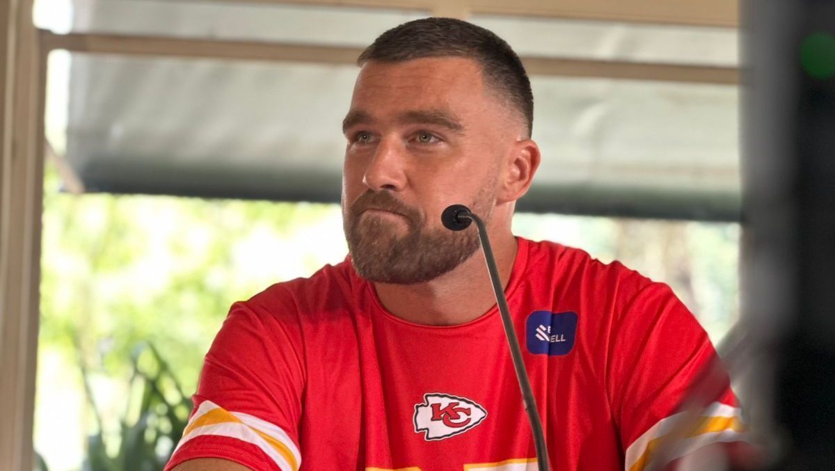 Travis Kelce faz mistério sobre presença de Taylor Swift no Brasil