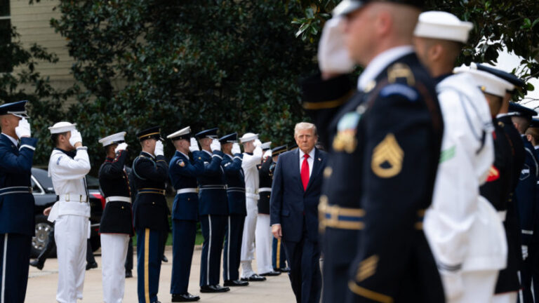 Intervenção federal para distúrbios domésticos nos EUA