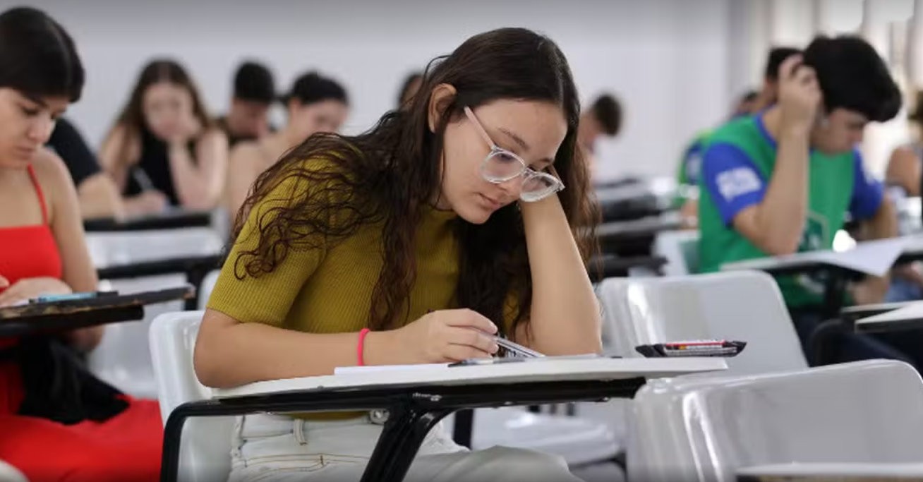 Redação da Unesp 2026: dicas para tirar a nota máxima e possíveis temas