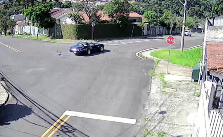 Condutor sem habilitação é punido por manobras perigosas em Curitiba