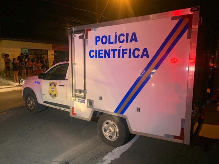 Irmãos são mortos a tiros em casa no Tabuleiro do Martins