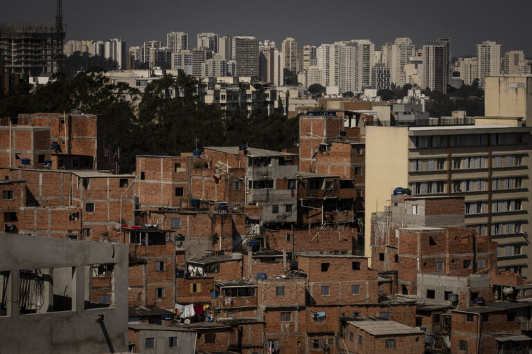 Desigualdade e pobreza nas metrópoles brasileiras em queda