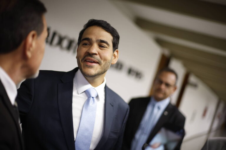 Votações de Dino e Mendonça para o STF foram apertadas, revela histórico