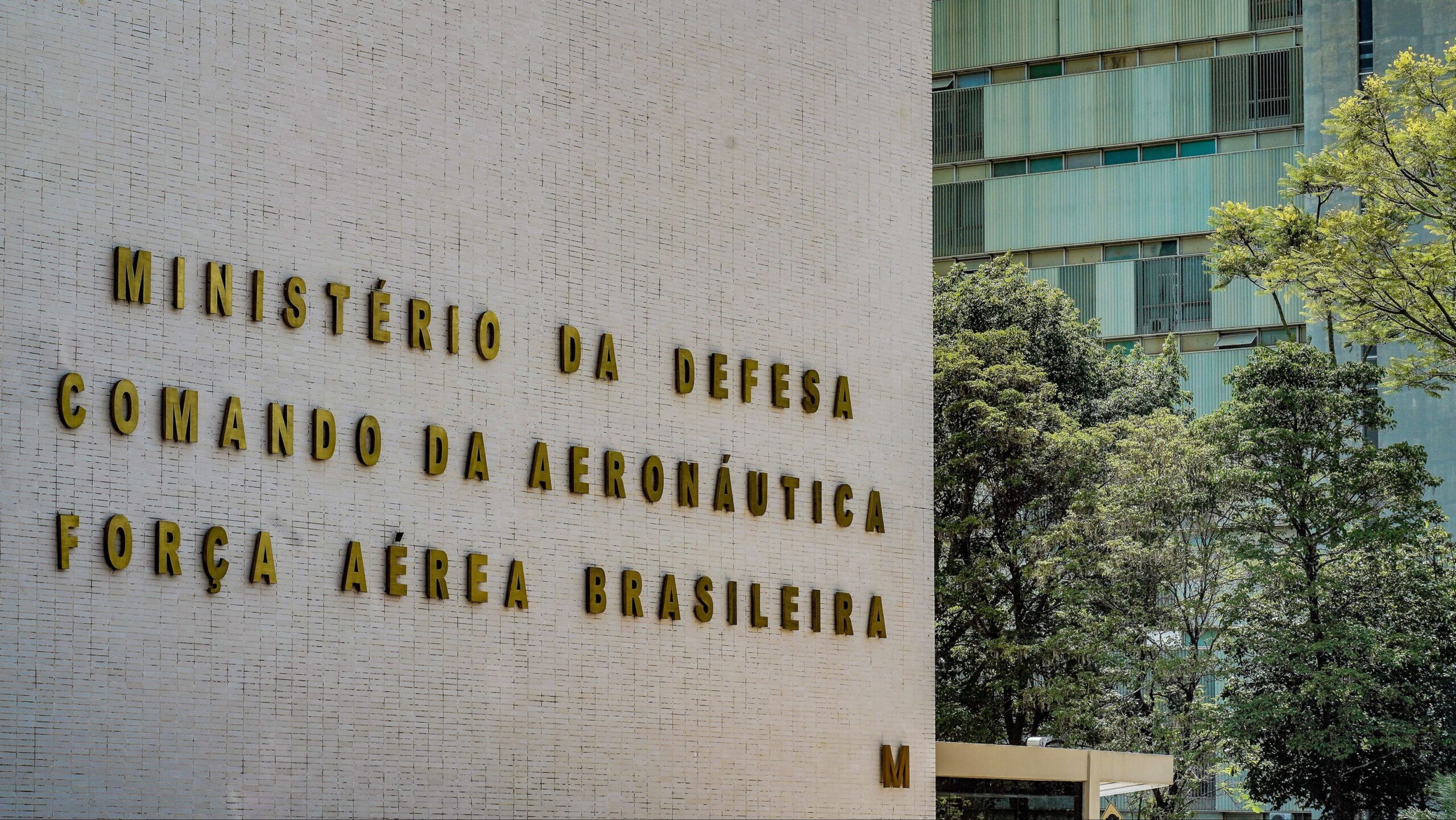 Indústria de defesa busca alternativas de parceria para o Brasil