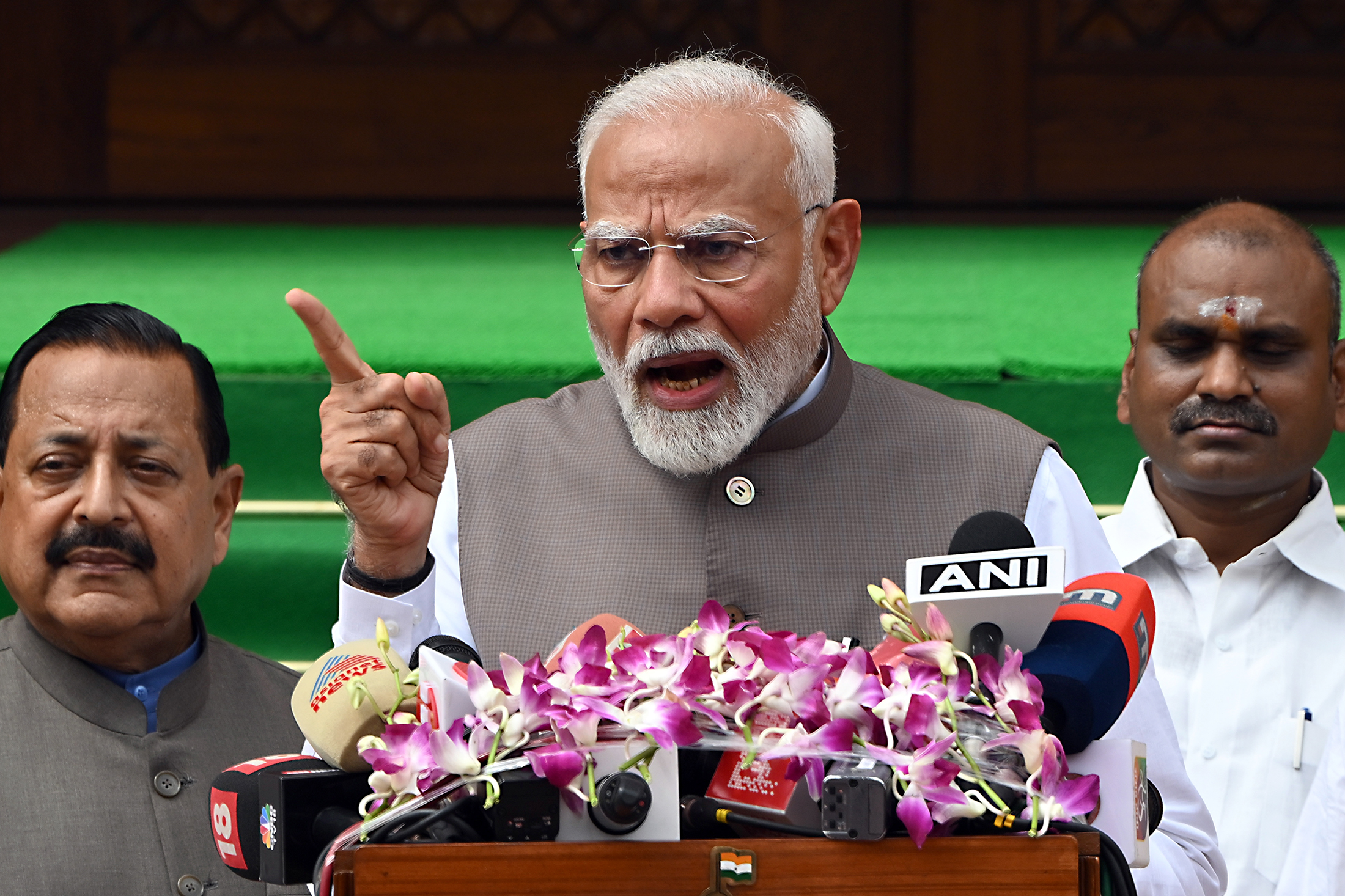 Modi incentiva economia de combustível na Índia diante da alta global dos preços