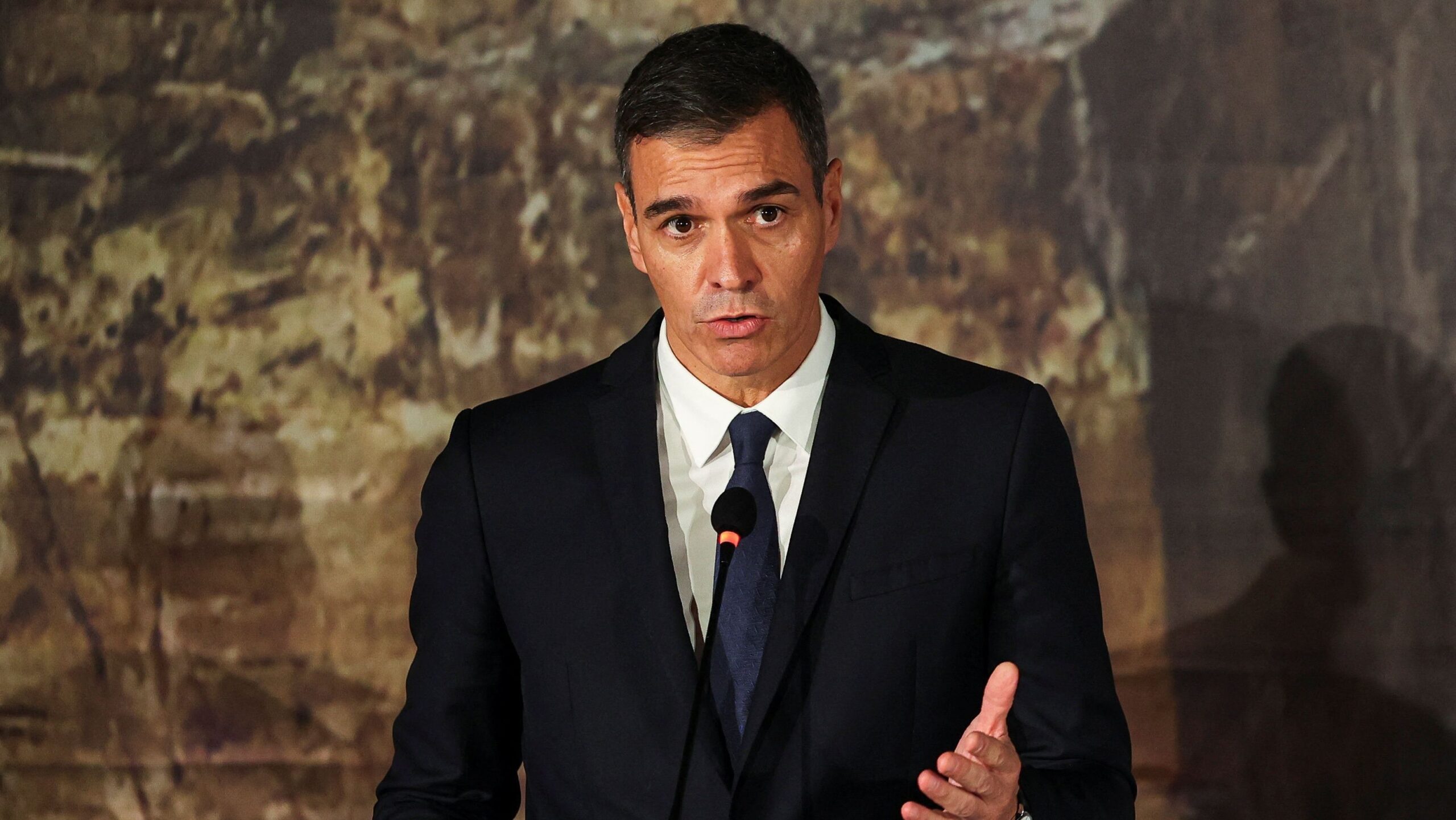 Pedro Sánchez pede exclusão de Israel de competições esportivas