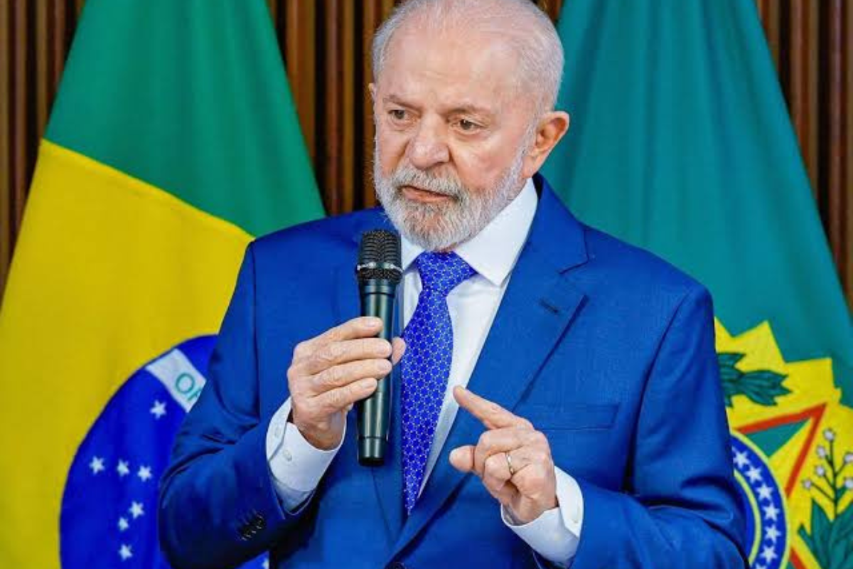 Lula prioriza diálogo com EUA antes de retaliar tarifas